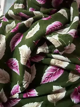 Snapshot of Raniaa chatting on March 22, 2025, 1:11 am Raniaa online show from March 22, 2025, 1:11 am