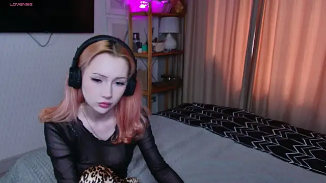 Snapshot of Lexitey chatting on June 10, 2026, 8:48 am Lexitey online show from June 10, 2026, 8:48 am