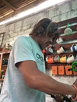 kvr27 online show from December 15, 2025, 11:38 am