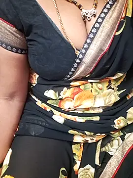 Snapshot of Tamil_Rathi chatting on September 24, 2025, 12:33 pm Tamil Rathi online show from September 24, 2025, 12:33 pm