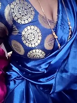 Snapshot of Tamil_Rathi chatting on March 21, 2025, 9:23 am Tamil Rathi online show from March 21, 2025, 9:23 am