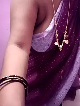 Snapshot of Tamil_Rathi chatting on March 15, 2025, 7:27 pm Tamil Rathi online show from March 15, 2025, 7:27 pm