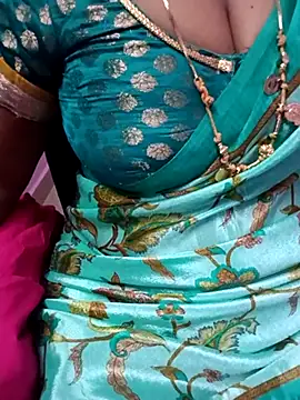 Snapshot of Tamil_Rathi chatting on March 11, 2025, 1:16 am Tamil Rathi online show from March 11, 2025, 1:16 am