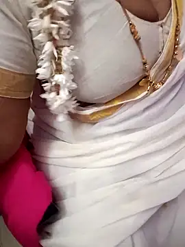 Snapshot of Tamil_Rathi chatting on February 28, 2025, 7:56 pm Tamil Rathi online show from February 28, 2025, 7:56 pm