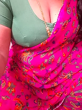 Snapshot of Tamil_Rathi chatting on September 23, 2025, 3:52 pm Tamil Rathi online show from September 23, 2025, 3:52 pm