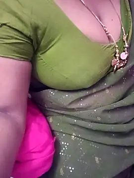 Snapshot of Tamil_Rathi chatting on March 18, 2025, 6:06 am Tamil Rathi online show from March 18, 2025, 6:06 am