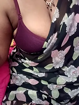 Snapshot of Tamil_Rathi chatting on February 22, 2025, 2:52 pm Tamil Rathi online show from February 22, 2025, 2:52 pm