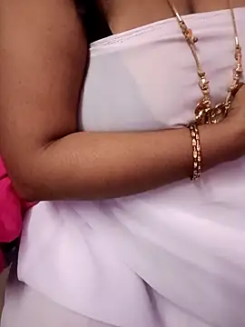 Snapshot of Tamil_Rathi chatting on March 7, 2025, 8:33 pm Tamil Rathi online show from March 7, 2025, 8:33 pm