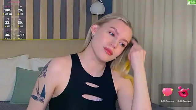 AmaliaBell online show from April 12, 2026, 1:14 pm