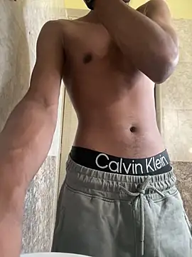 Snapshot of skinnyboytoy6 chatting on February 13, 2025, 10:23 am skinnyboytoy6 online show from February 13, 2025, 10:23 am