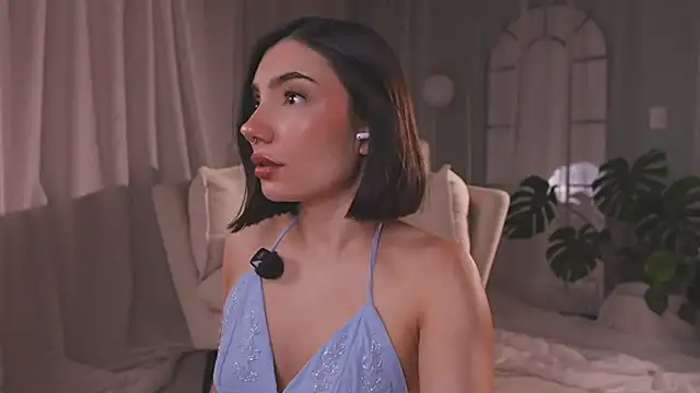 AmyArmstrong online show from April 8, 2026, 11:28 pm