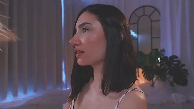 AmyArmstrong online show from November 15, 2025, 8:35 pm