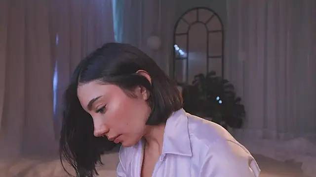 AmyArmstrong online show from April 2, 2026, 10:05 pm