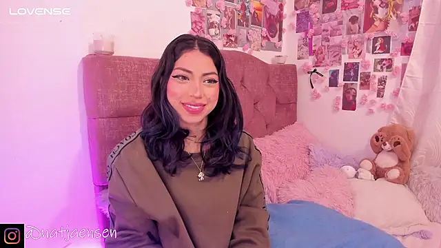 natalie jaensen online show from February 17, 2025, 9:46 am