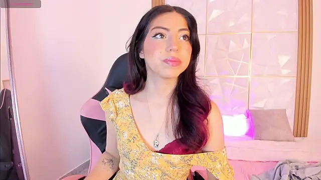 natalie jaensen online show from November 2, 2025, 6:35 pm