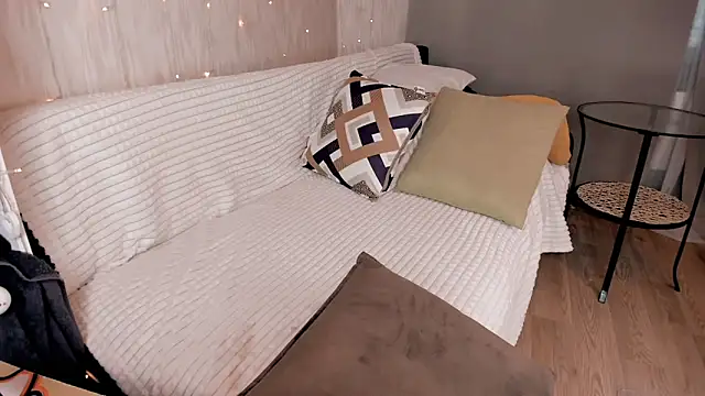 CumOnMy Tits online show from January 21, 2025, 3:37 am