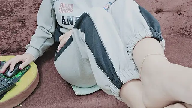 Sophie Secret online show from October 25, 2025, 9:26 pm