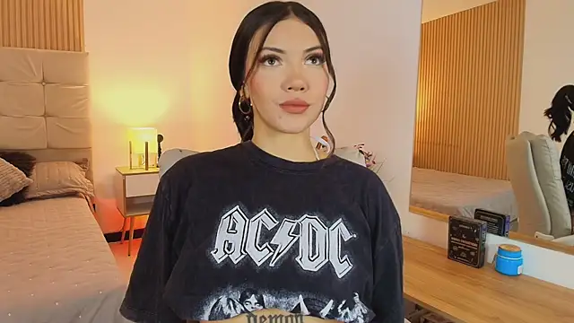 Baby Venuss online show from March 19, 2026, 3:28 am