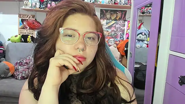 Snapshot of soficammy chatting on October 10, 2025, 8:20 pm soficammy online show from October 10, 2025, 8:20 pm