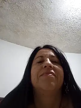 valeriapinter online show from May 9, 2026, 10:18 am