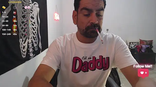 Snapshot of soyelcarlitos_ chatting on April 3, 2026, 4:41 am soyelcarlitos online show from April 3, 2026, 4:41 am