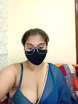 Snapshot of Jasmine_jaaan chatting on June 12, 2026, 4:32 am Jasmine jaaan online show from June 12, 2026, 4:32 am